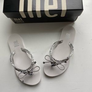 Mel by melissa girls silver sandals size 13